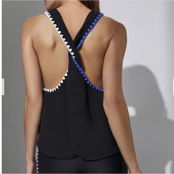 Carbon38 Tops - Carbon38 Crochet Twist Tank Top – Black/White/Blue –  MED